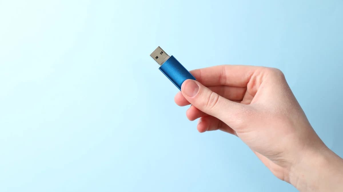 8 วิธีนำแฟลชไดรฟ์ USB เก่ากลับมาใช้ให้คุ้ม