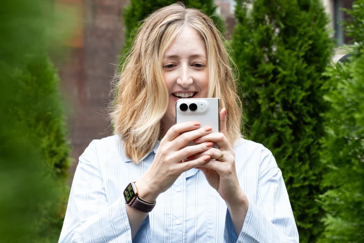 The Verge เปิดคุยรีวิว iPhone Duo สมาร์ตโฟนพับได้รุ่นใหม่ของ Apple