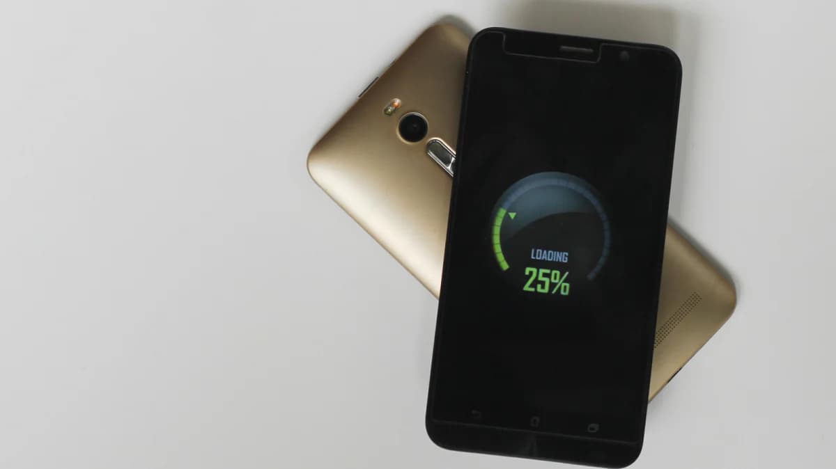 วิธีใช้มือถือ Samsung Galaxy ชาร์จอุปกรณ์อื่นแบบไร้สาย