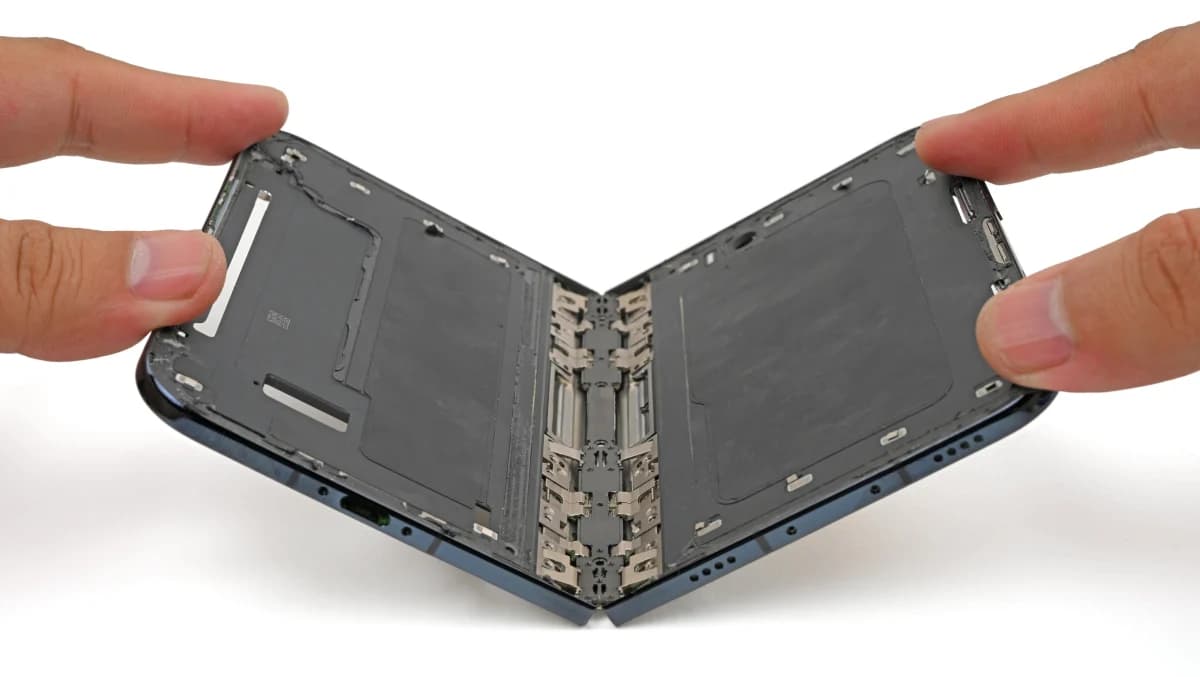 เหตุใดบานพับ iPhone Duo จึงทำให้หน้าจอแตกได้