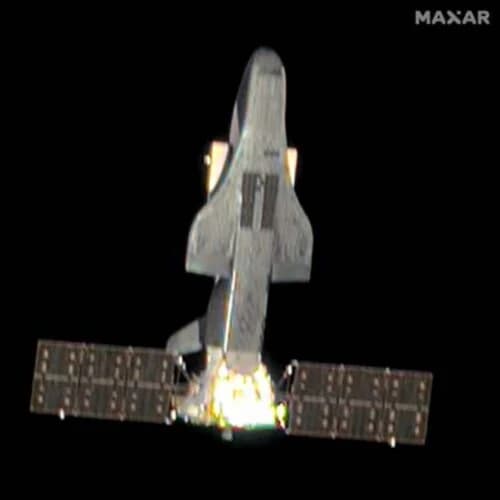 ยานอวกาศลับของจีนถูกถ่ายภาพได้ในวงโคจรต่ำ เผยดีไซน์คล้าย X-37B สหรัฐฯ