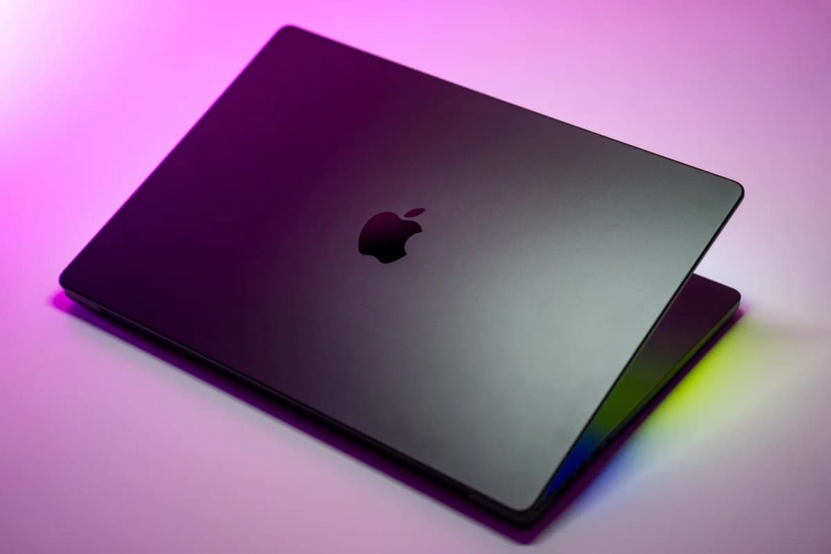 ลือ Apple เตรียมเปิดตัว MacBook Pro จอสัมผัสในงานที่ลอสแอนเจลิส