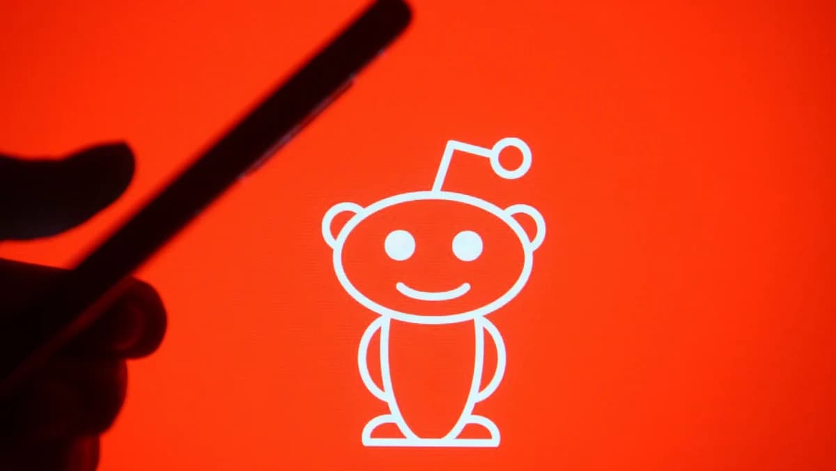 Reddit เตรียมบังคับให้ใช้งานแบบล็อกอินเท่านั้น รับมือคนเข้าเว็บจากเสิร์ชลดลงเพราะ AI