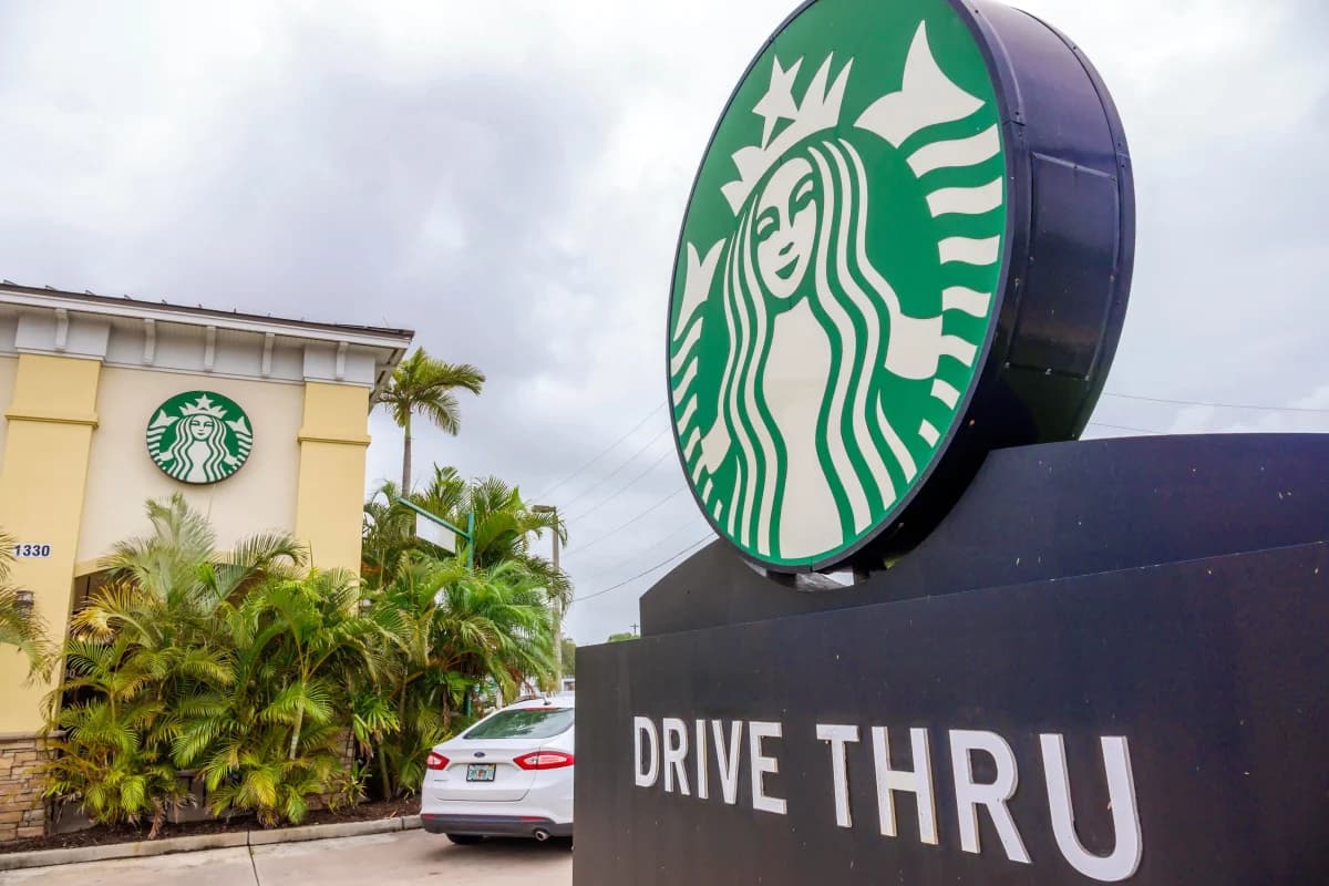 Starbucks เล็งใช้ AI จัดเมนูดิจิทัลเฉพาะบุคคลที่ไดรฟ์ทรู