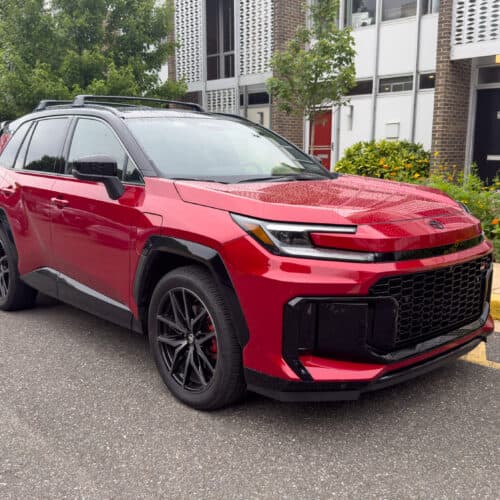 Toyota RAV4 ปลั๊กอินรุ่นใหม่ใช้แบตใหญ่ขึ้น ขับในชีวิตประจำวันได้แบบไฟฟ้าล้วน