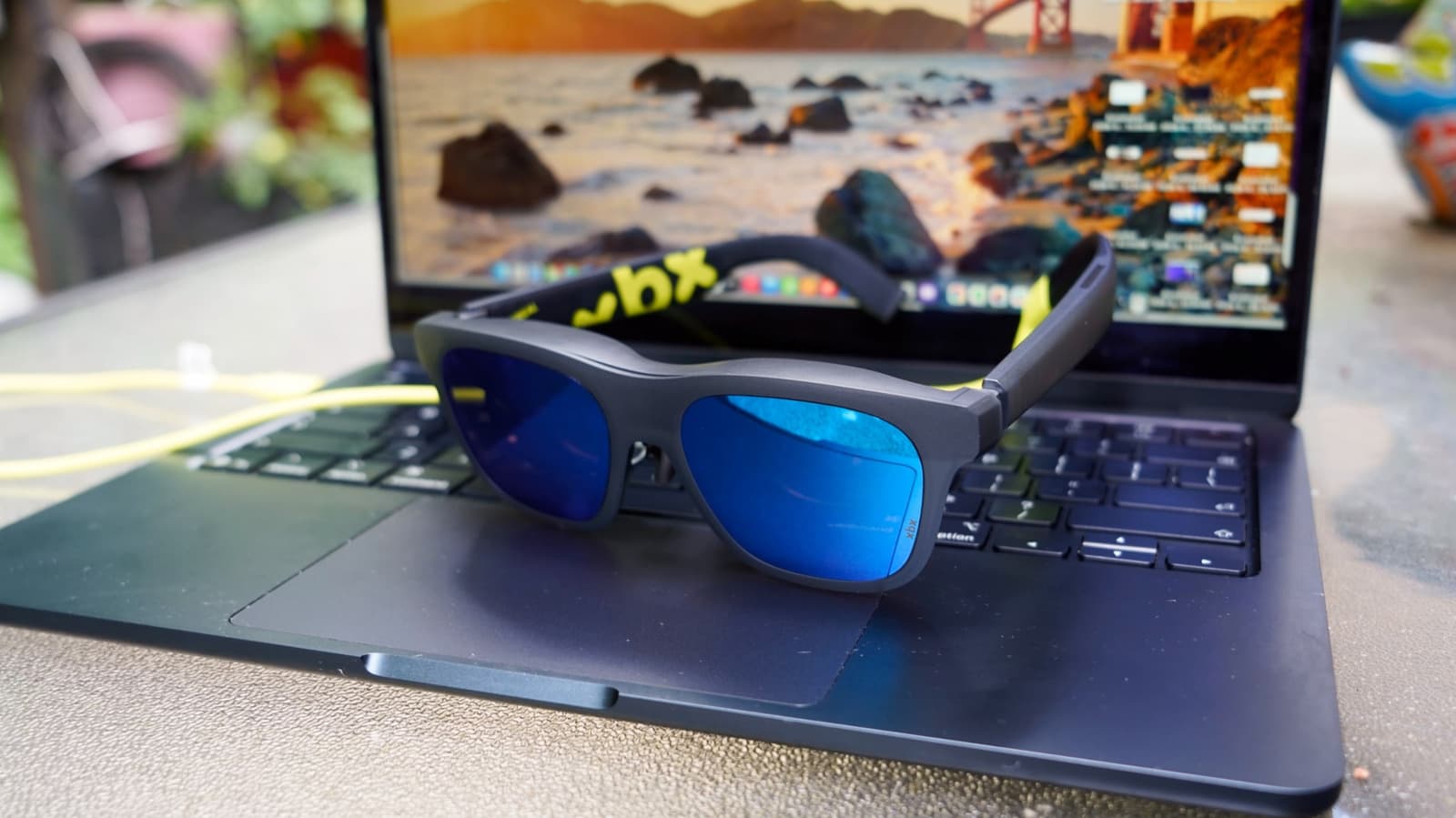 รีวิว Xreal XBX a01+ แว่น AR ราคาประหยัดที่สว่างและเบาจนเด่นกว่าคู่แข่ง