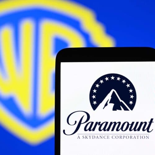 ศาลสหรัฐสั่งระงับดีล Paramount ซื้อ Warner Bros. มูลค่า 111,000 ล้านดอลลาร์ชั่วคราว