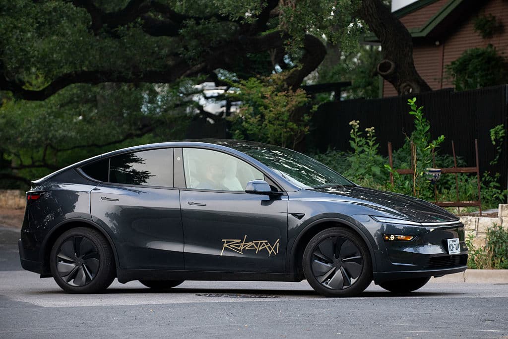 แท็กซี่ไร้คนขับของ Tesla ยอดใช้งานชะลอตัว แม้ขยายเมืองบริการ