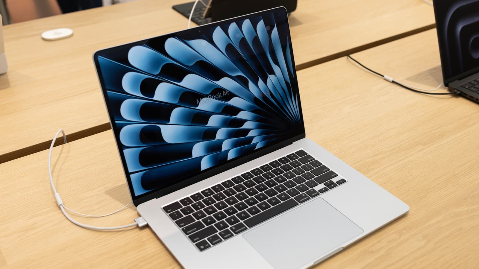 ทำไม MacBook Air ถึงไม่ต้องมีพัดลม