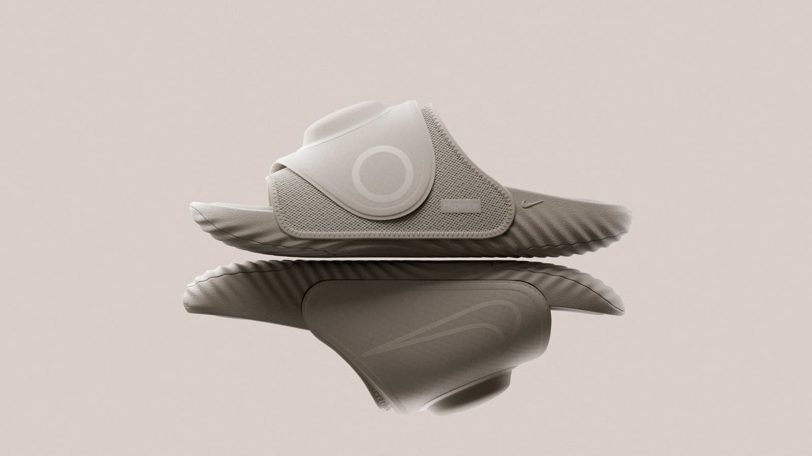 Nike เผยต้นแบบ Hyperslide ที่ให้ความร้อนและสั่นเท้าเพื่อช่วยฟื้นตัวหลังออกกำลังกาย