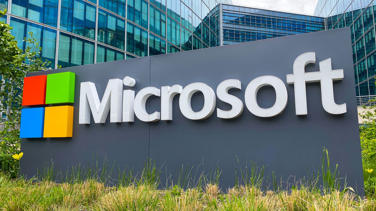 Microsoft เดินหน้าเอไอทำให้การปล่อยคาร์บอนเพิ่ม 25% ในปี 2025