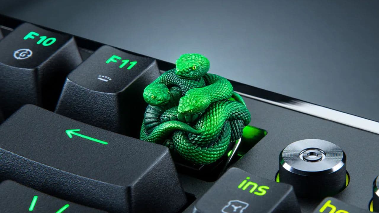 Razer เปิดขายคีย์แคปงานคราฟต์รูปงู 3 หัว ราคา 90 ดอลลาร์