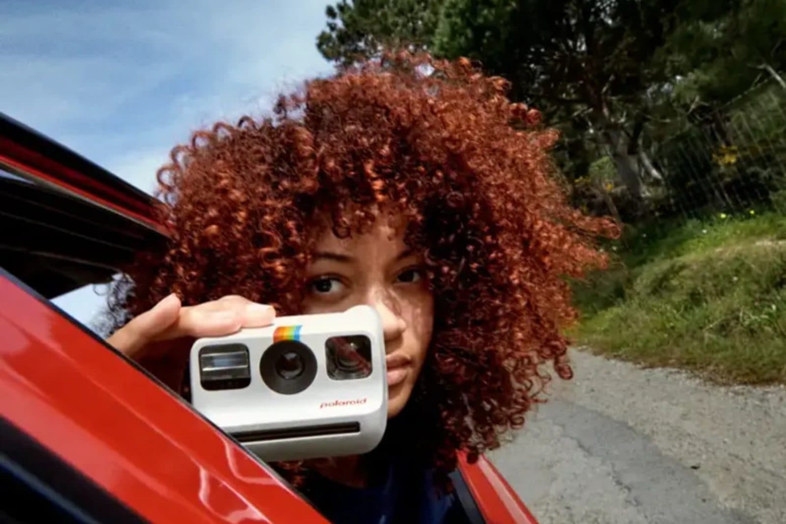 Polaroid Go Gen 2 กล้องอินสแตนต์จิ๋วลดราคาเหลือ 72 ดอลลาร์ พร้อมฟิล์มฟรี 1 แพ็ก