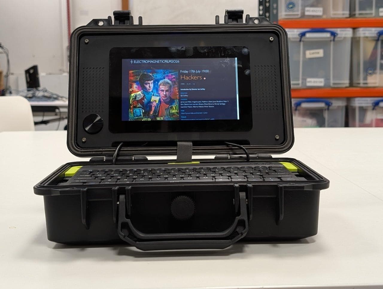 Raspberry Pi เผยคู่มือทำ “ไซเบอร์เด็ค” ตอบกระแสคอมพิวเตอร์จิ๋ว DIY