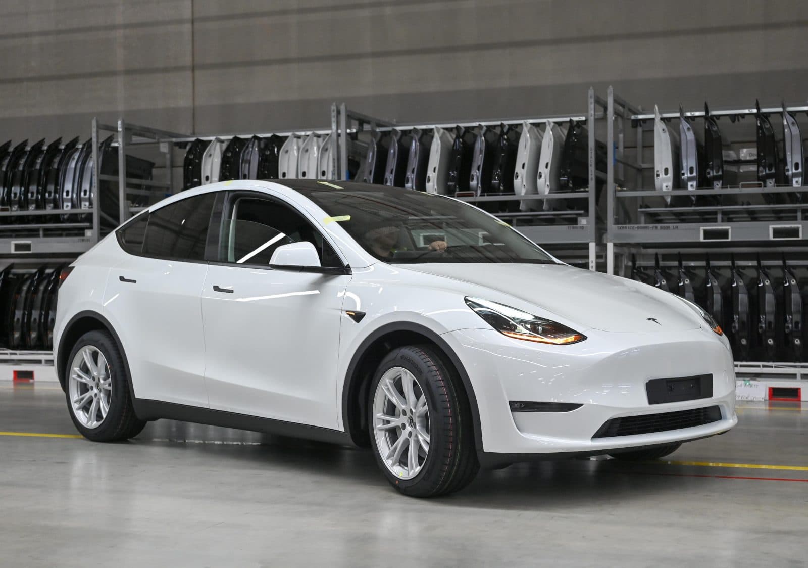 NHTSA สอบสวน Tesla กว่า 1.2 ล้านคัน ปมช่วงล่างอาจหลุดจนควบคุมรถไม่ได้