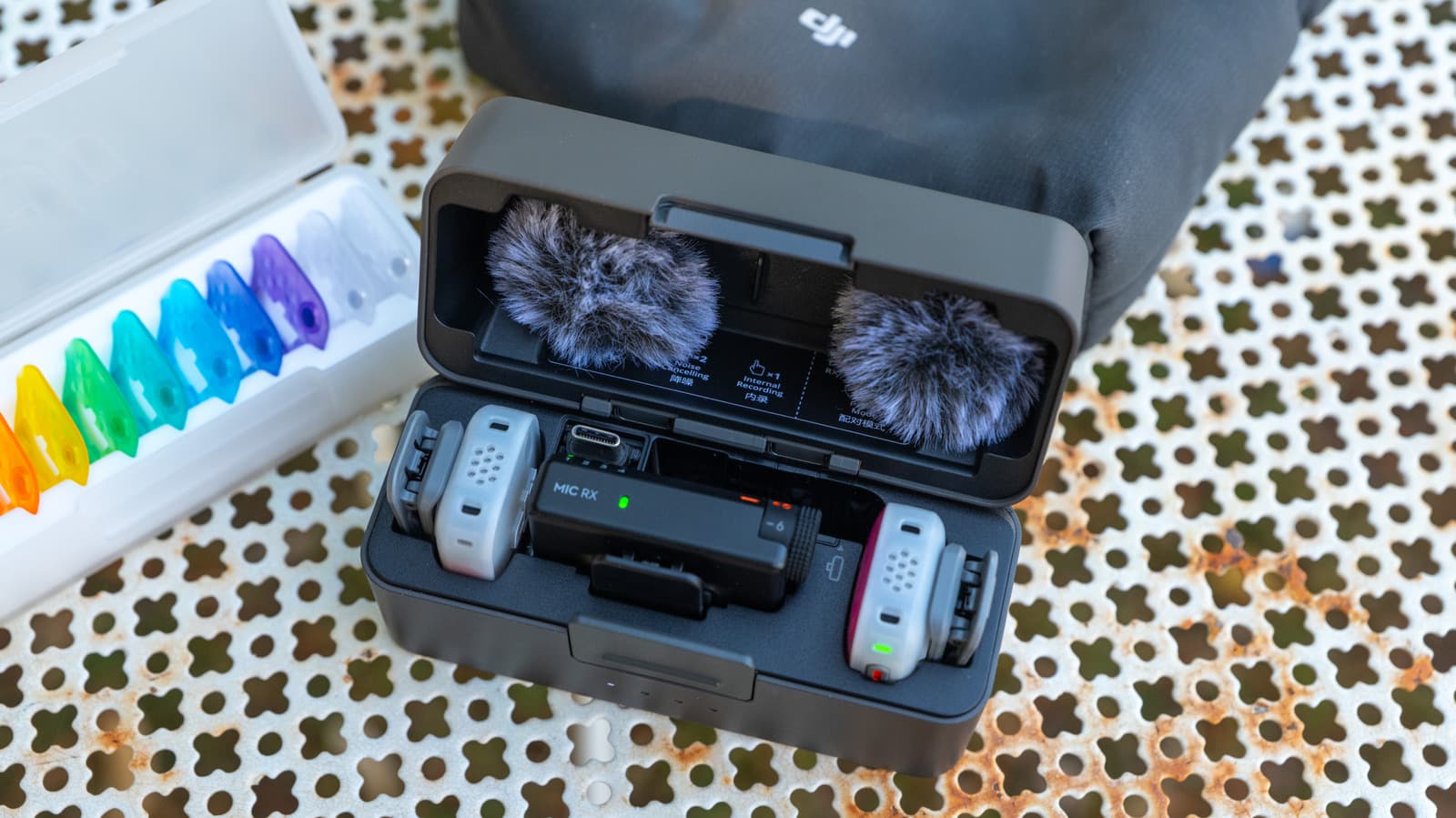 DJI Mic Mini 2S เพิ่มฟีเจอร์บันทึกเสียงในตัวให้ไมโครโฟนจิ๋วสายครีเอเตอร์