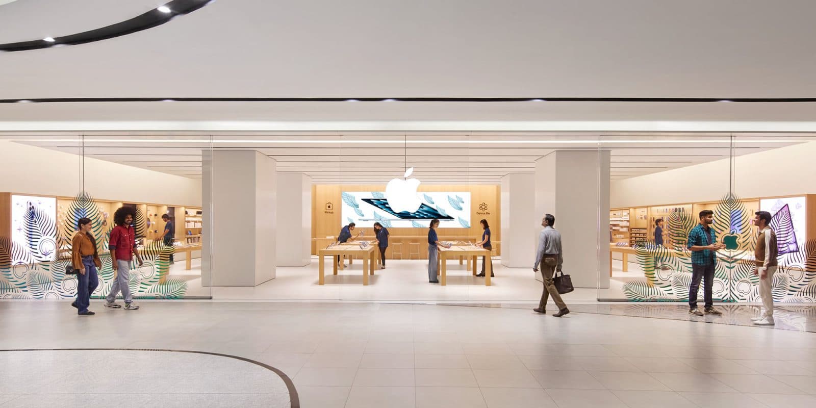 Apple ทำยอดขายในอินเดียทะลุ 1 หมื่นล้านดอลลาร์ แม้ราคาสูงกว่าในสหรัฐ