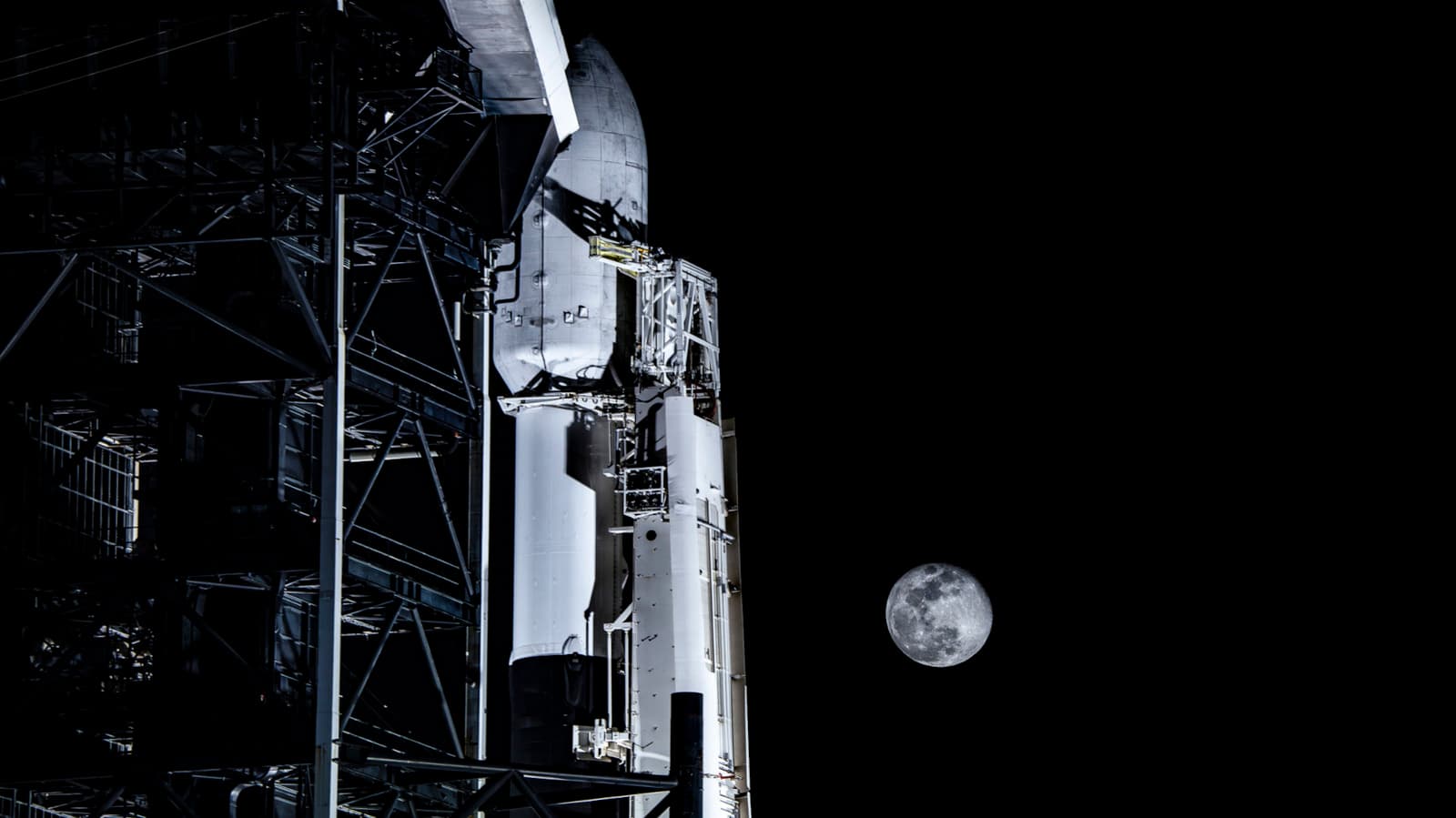 จรวด Falcon 9 ของ SpaceX พุ่งชนพื้นผิวดวงจันทร์แล้ว
