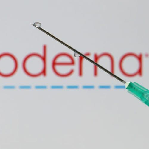 FDA ไฟเขียววัคซีนไข้หวัดใหญ่ mRNA ของ Moderna หลังผ่านการพิจารณายืดเยื้อ
