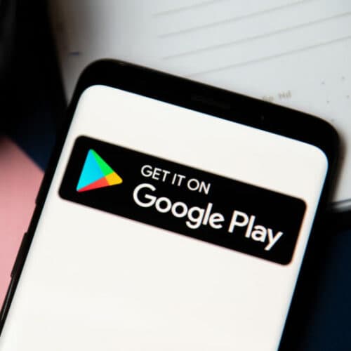Google เริ่มเปิดให้ดาวน์โหลดร้านแอปคู่แข่งใน Play Store หลังแพ้คดี Epic