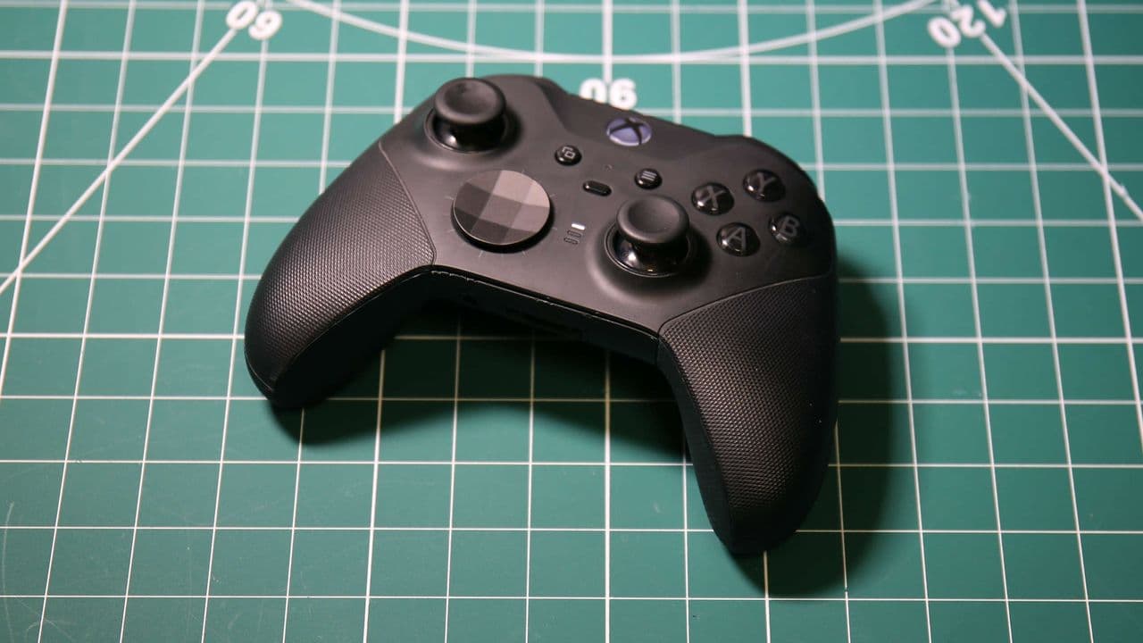 หลุดภาพคอนโทรลเลอร์ Xbox Elite Series 3 ที่ดูเหมือนต้นแบบจริง