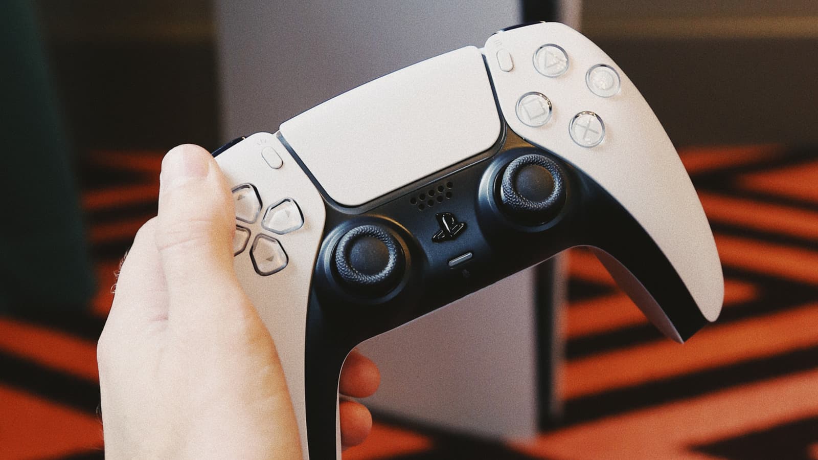จอย PS5 DualSense ใช้ได้นานแค่ไหน และอะไรคือข้อจำกัดเรื่องอายุการใช้งาน