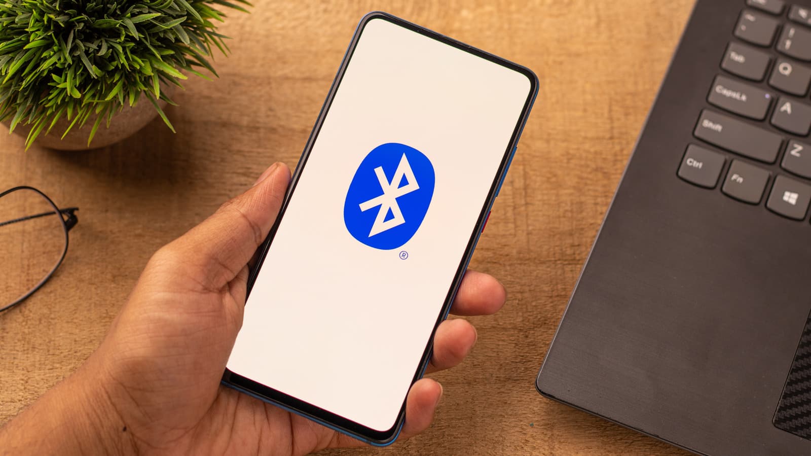 ทำไมการใช้ Bluetooth jammer จึงผิดกฎหมาย