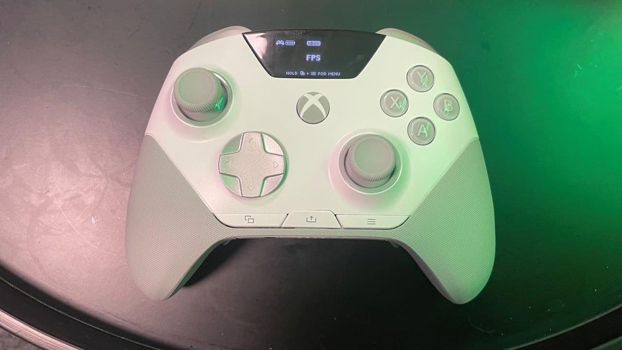 SteelSeries เปิดตัว Aeon Pro คอนโทรลเลอร์พรีเมียมสำหรับเล่นได้ทั้ง PC และ Xbox