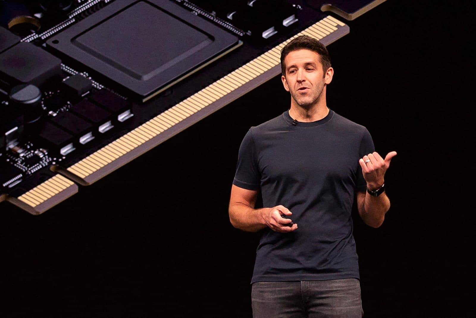 Apple จัดอีเวนต์ใหญ่ครั้งแรกใต้การนำของซีอีโอคนใหม่ ลุ้นเปิดตัว iPhone จอพับ
