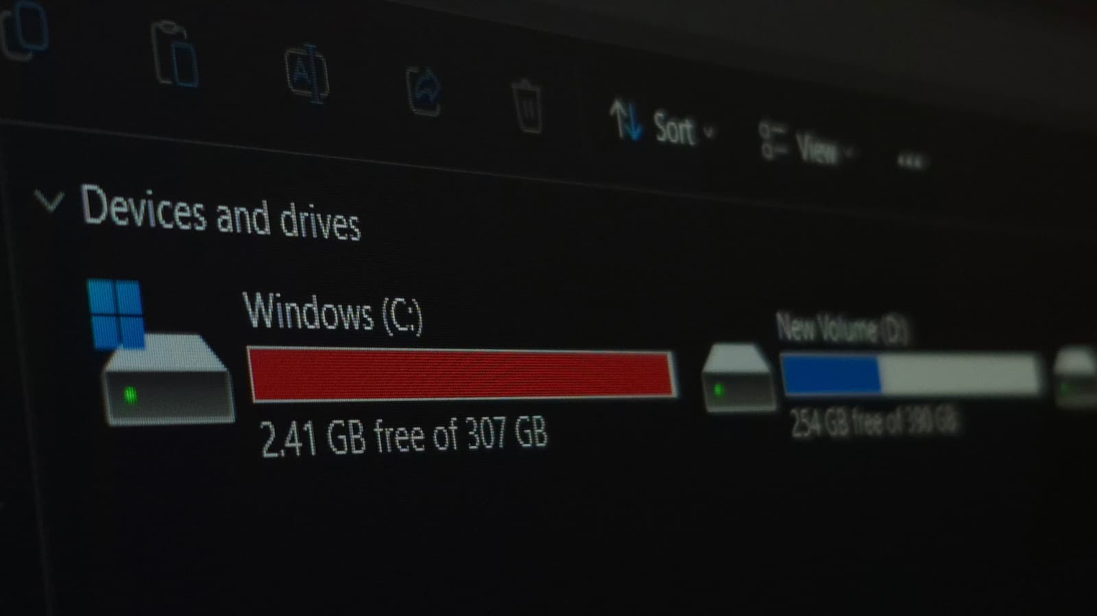 SSD 256GB กับ HDD 1TB แบบไหนคุ้มกว่า ขึ้นอยู่กับการใช้งาน