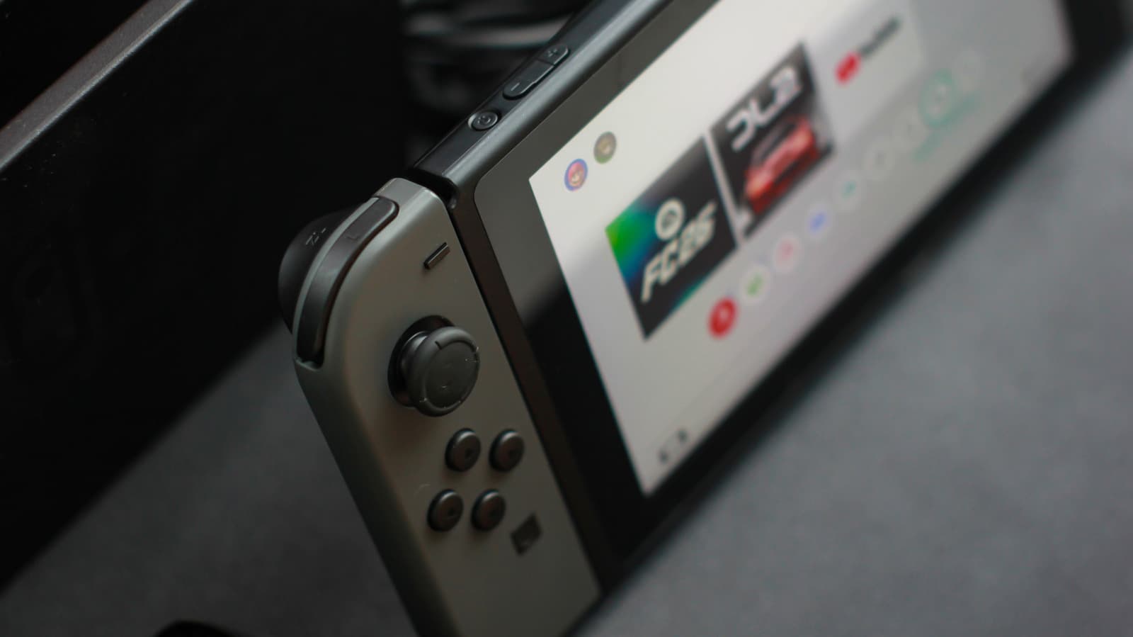Nintendo Switch รุ่นแรกยังน่าซื้ออยู่ไหมในปี 2026