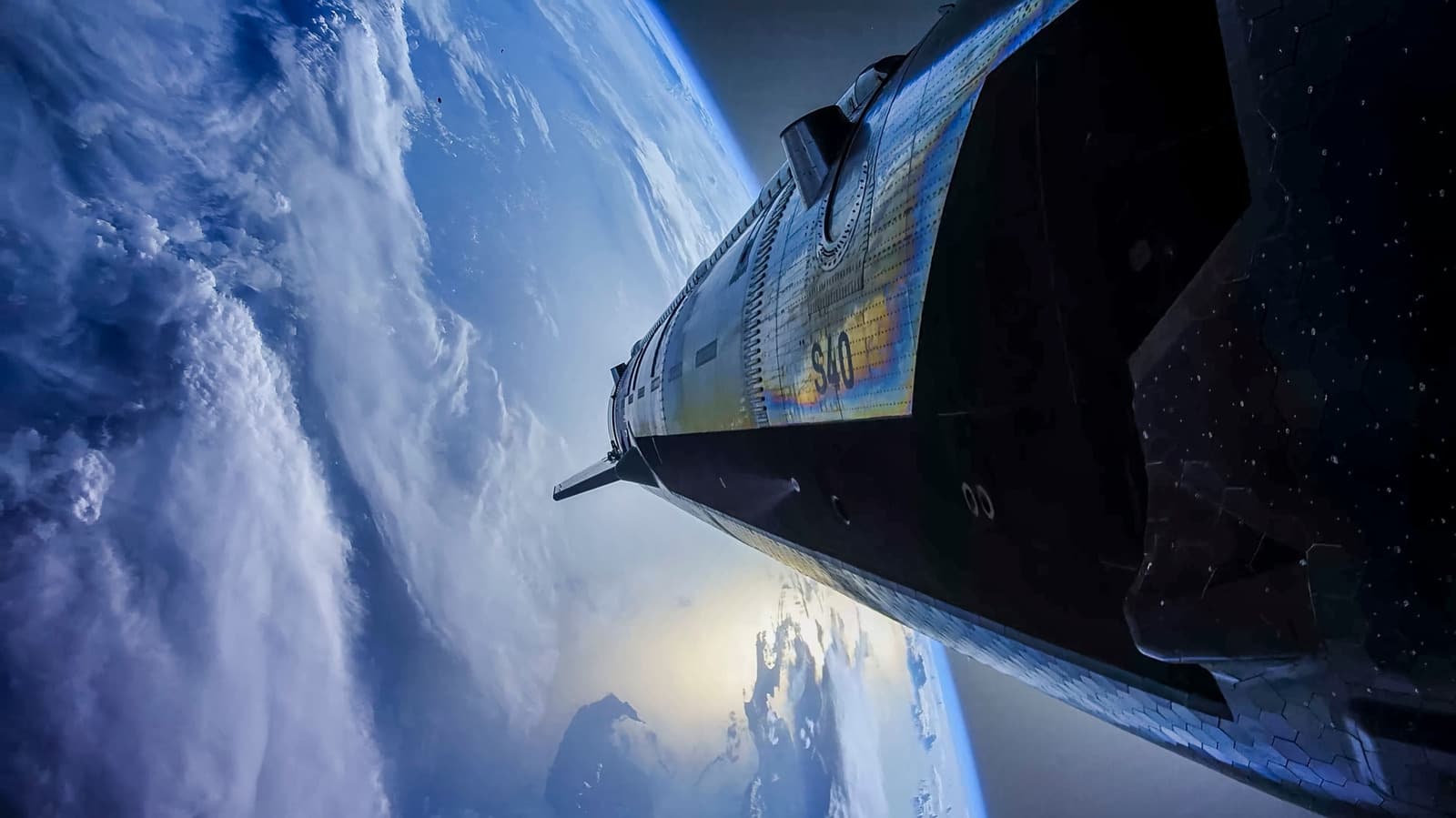 Starship ของ SpaceX บินแตะวงโคจรต่ำของโลกได้สำเร็จ แม้มีสะดุดเล็กน้อย
