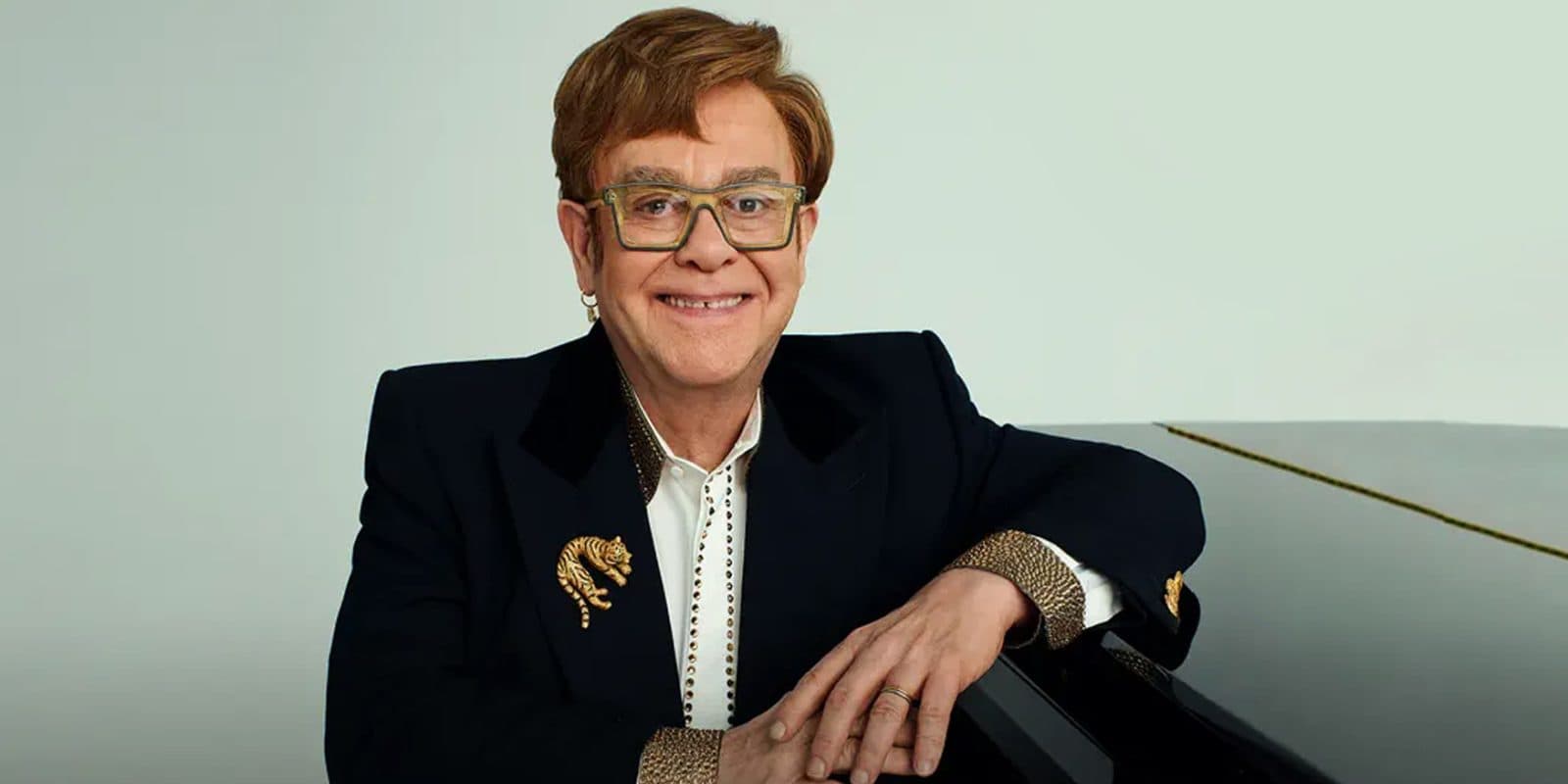 Elton John เปิดการแสดงครั้งแรกที่ Apple Music Hall ในลอนดอน