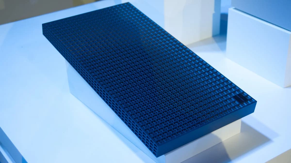 เผยโฉม Surface RTX Spark Dev Box ราคา 6,000 ดอลลาร์ ของ Microsoft