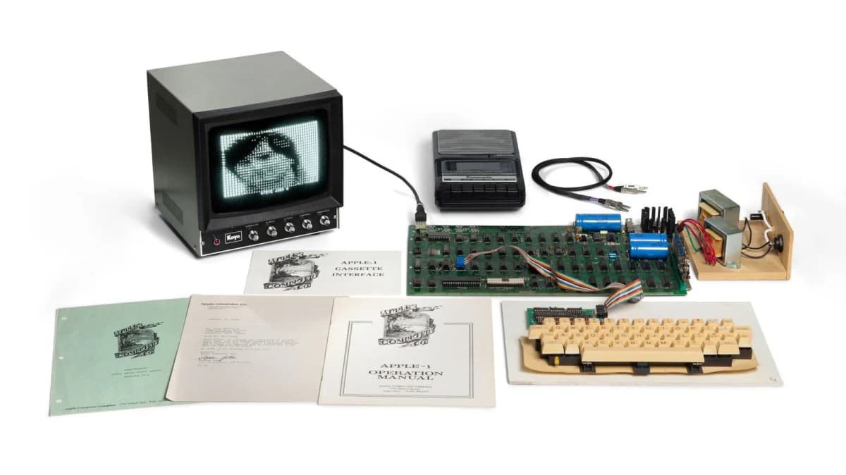 Apple I “Hatfield” ที่ลงนามโดย Wozniak ทุบสถิติขายได้ 1.15 ล้านดอลลาร์