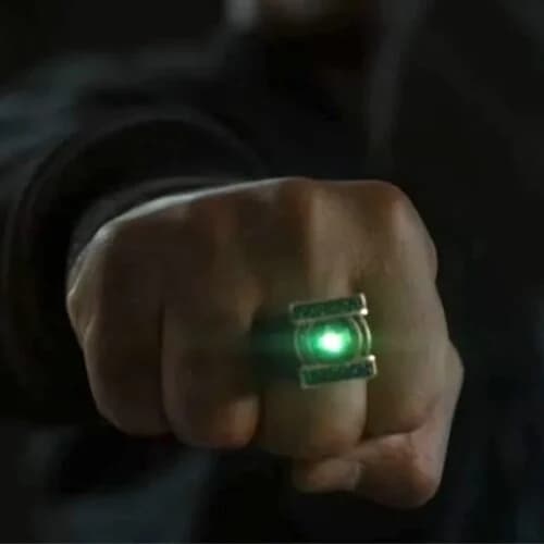 รีวิว Lanterns พลิกสูตรซูเปอร์ฮีโร่ด้วยโทนสืบสวนเข้มข้นแบบสมจริง