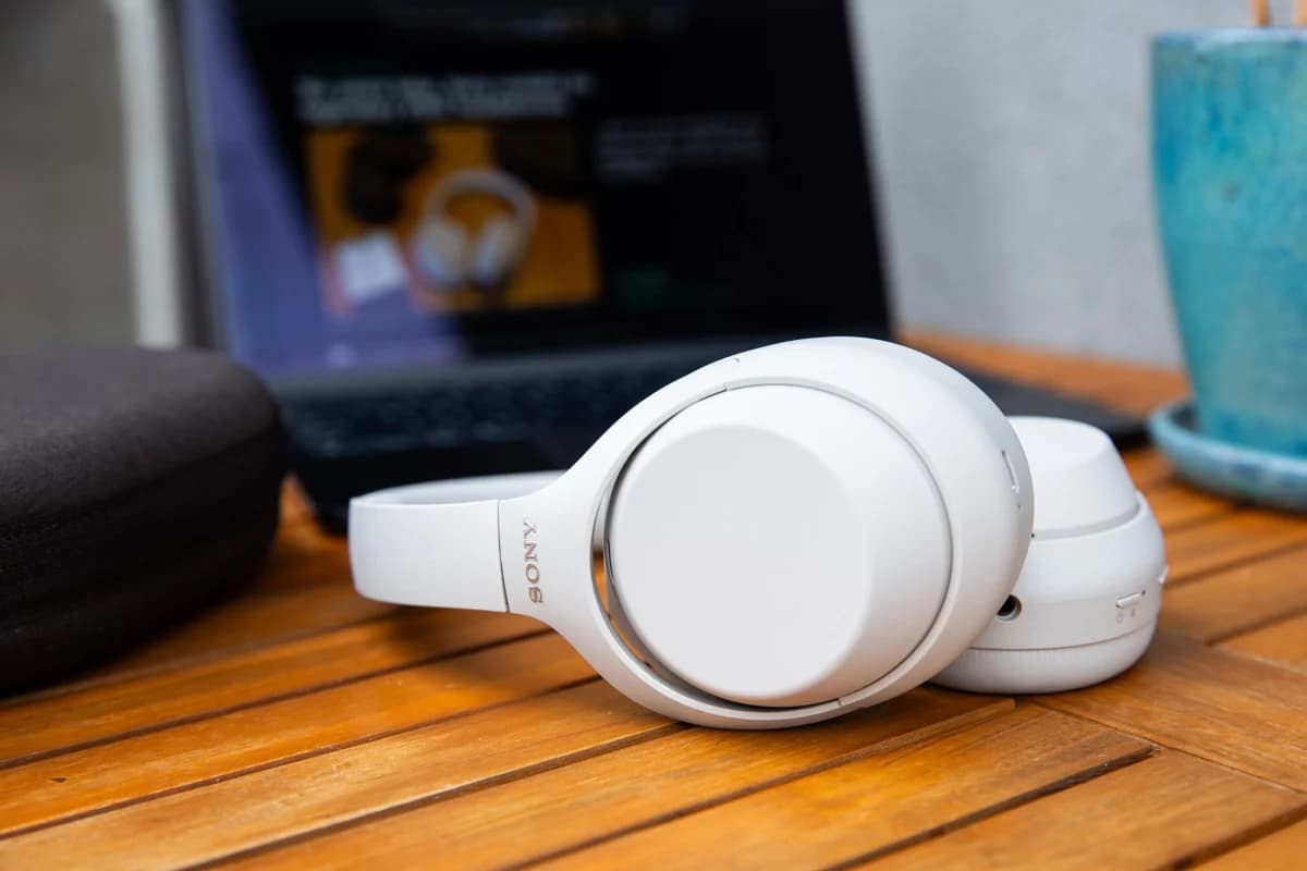 Sony WH-1000XM4C กลับมาชุบชีวิตดีไซน์หูฟังขวัญใจแฟน ๆ