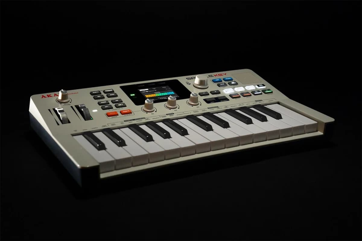 หลุดภาพ Akai MPC Sample Key คีย์บอร์ดแซมเปิลรุ่นใหม่ที่เปิดทางให้ม็อดได้